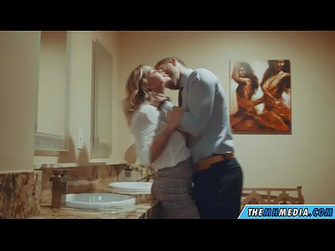 ❤️ Вақте ки як малламуй busty шумо дар як ҳоҷатхона ҷамъиятӣ seduces ❌ Суперпорно дар порно tg.fuckmymac.ru ☑